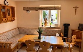 Oberbayern Lengenfeld 2 Wohnungen a 4 Schlafzimmer Neu umgebaut